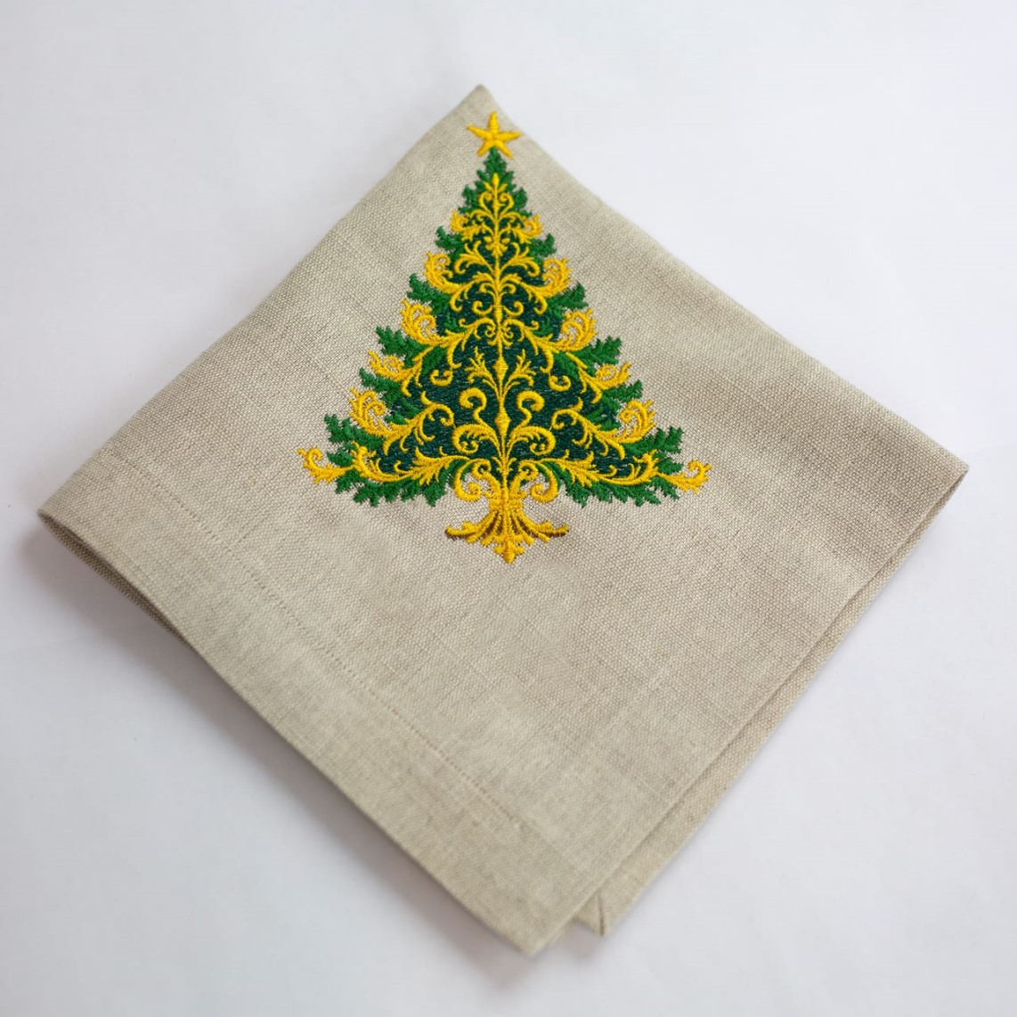 Салфетки сервировочные с вышивкой 40 х 40 см