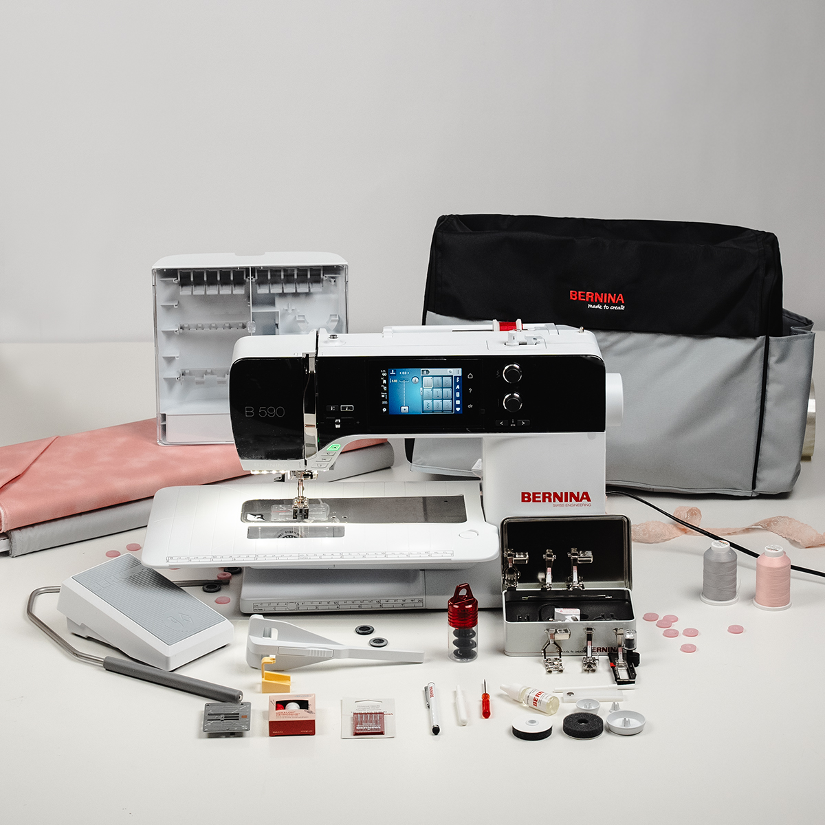 Швейная машина Bernina 590