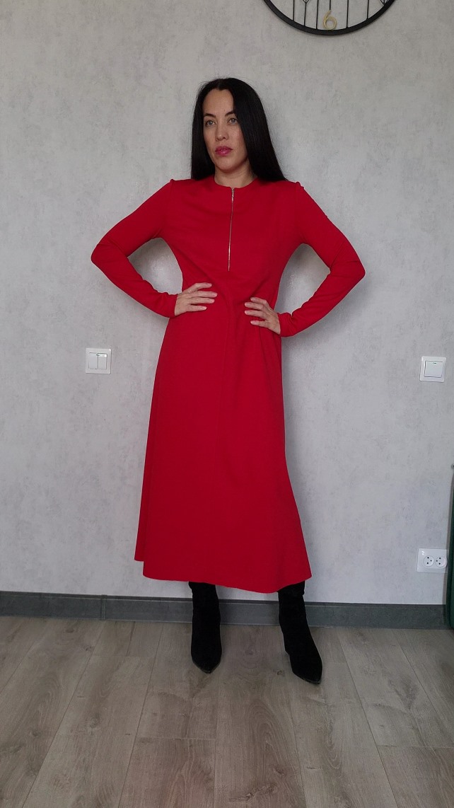 Платье в символичном цвете нового года