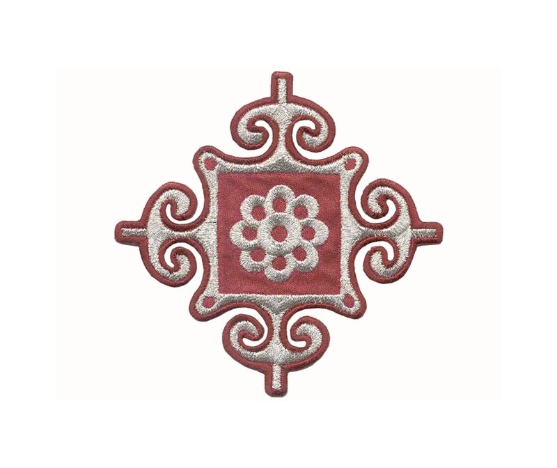 Нашивка «Узор-цветок в кресте»