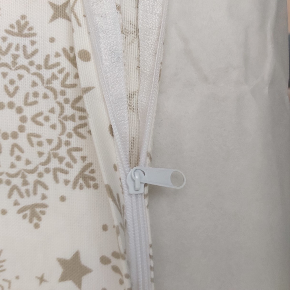 Наволочка с кисточкой