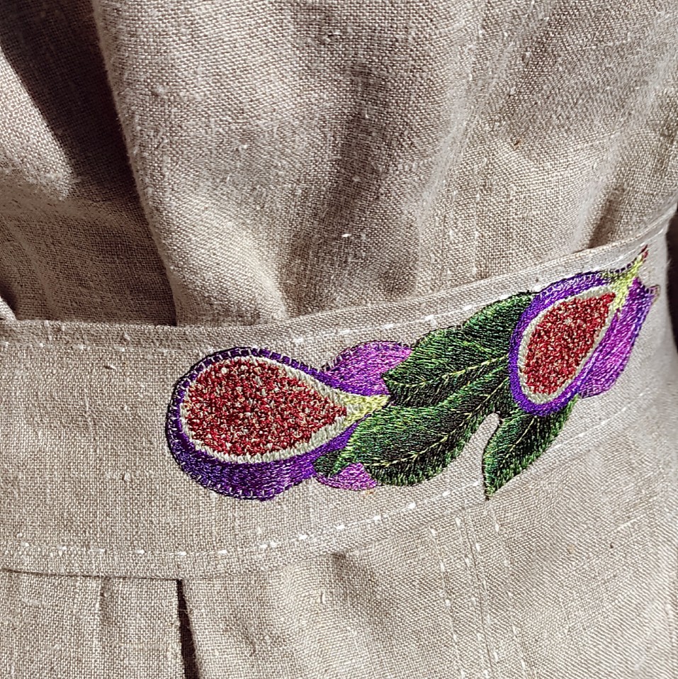 Жакет с вышивкой «Сладкий инжир»