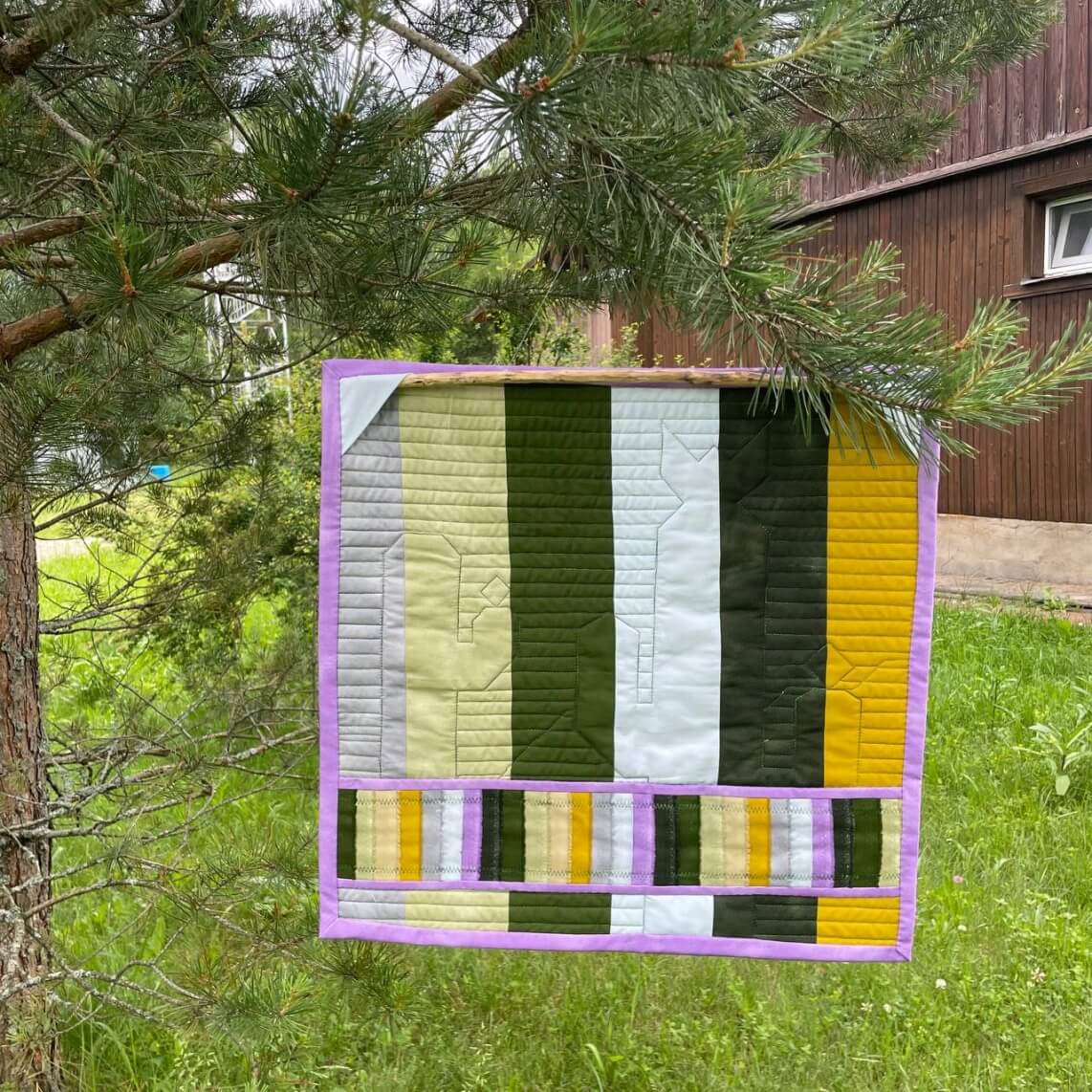 Панно «Первоцвет в пустыне»