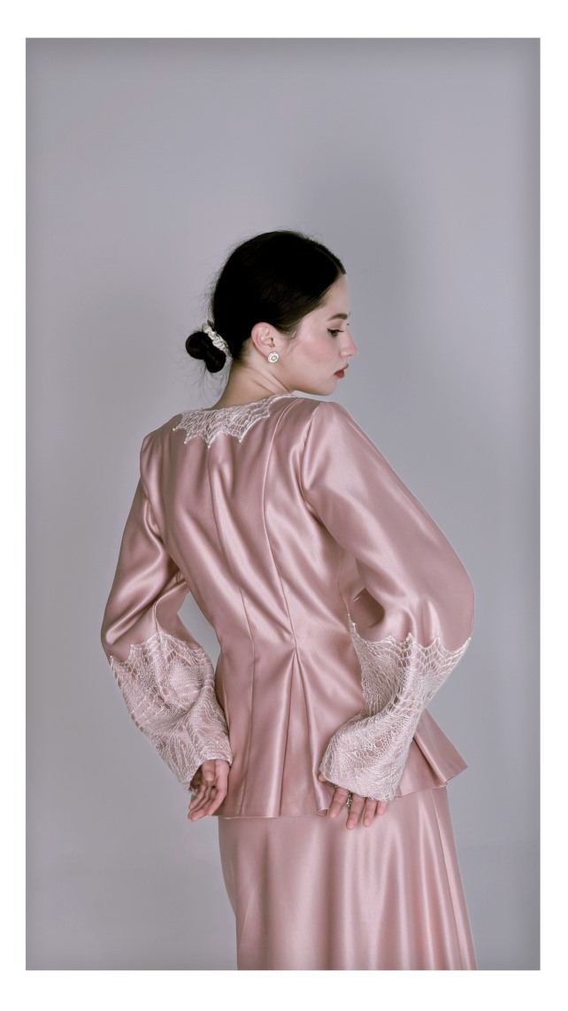 Костюм «Наследие и Праздник»