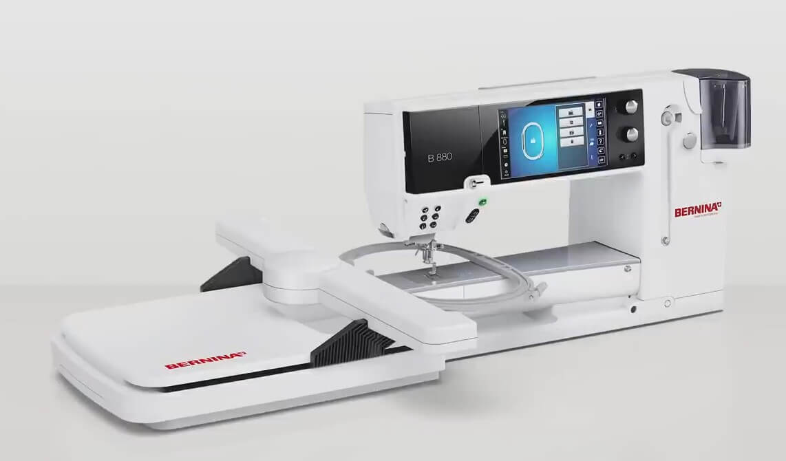 Обзор вышивальной машины Bernina 880