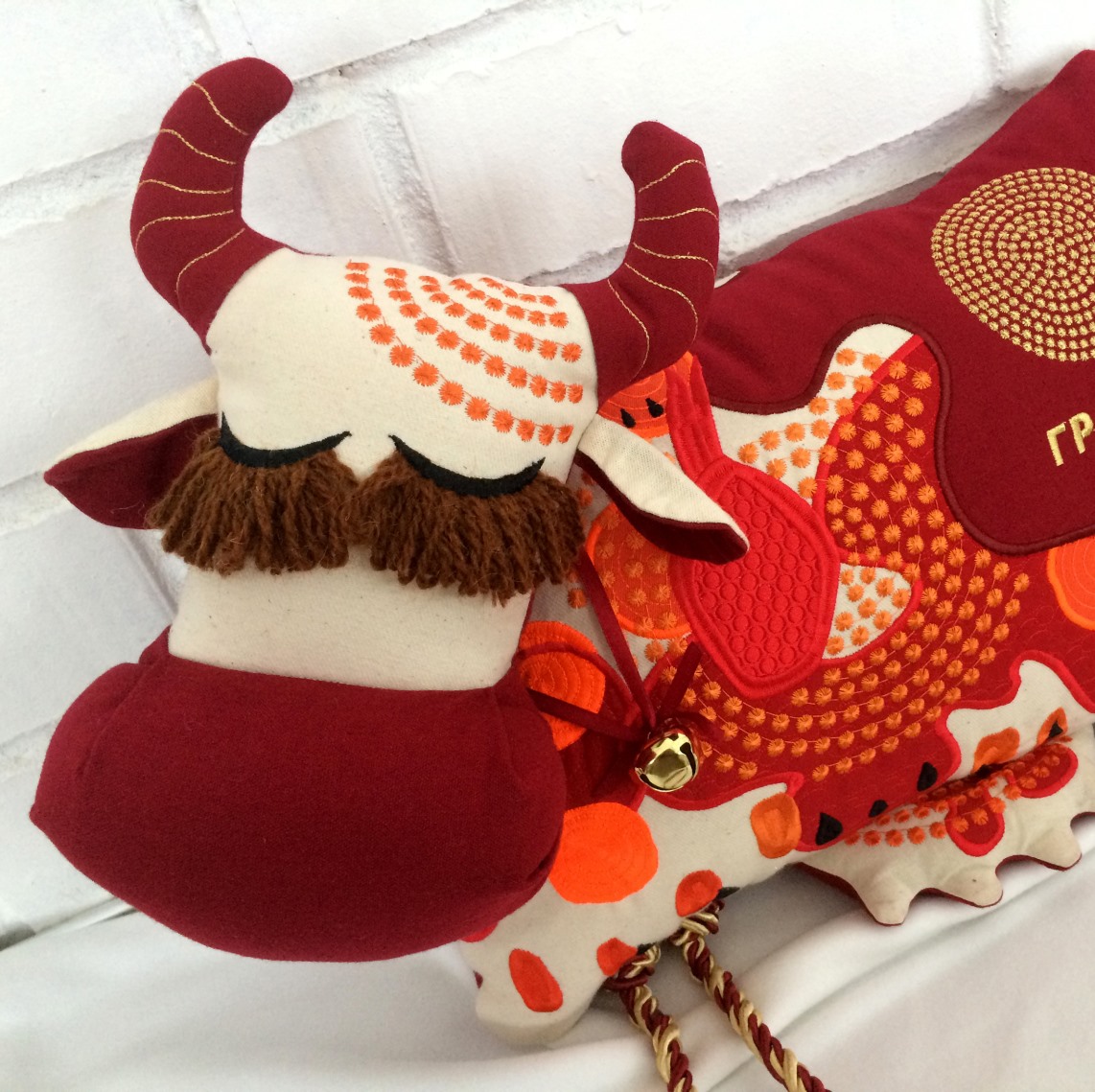 Игрушка-подушка корпоративная «Корова»