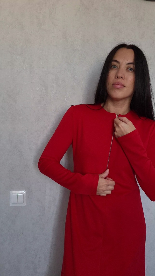 Платье в символичном цвете нового года