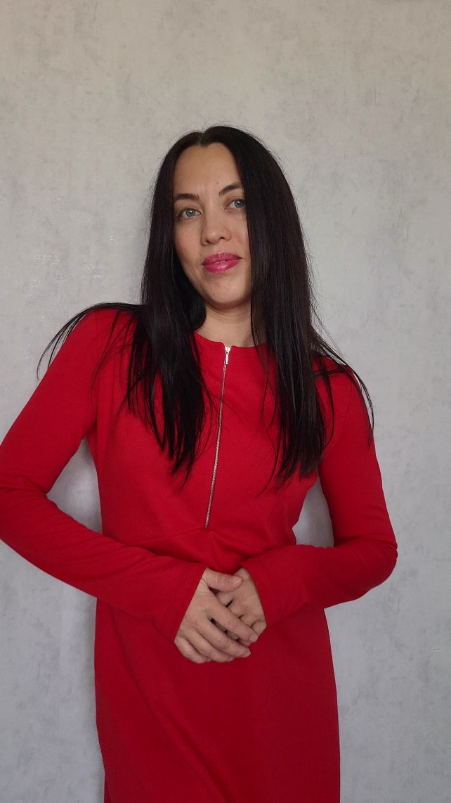 Платье в символичном цвете нового года