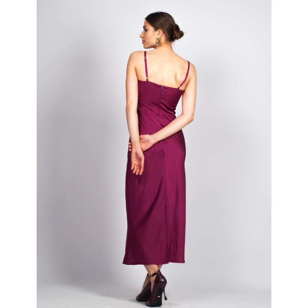 Наряд «Багровый шепот»