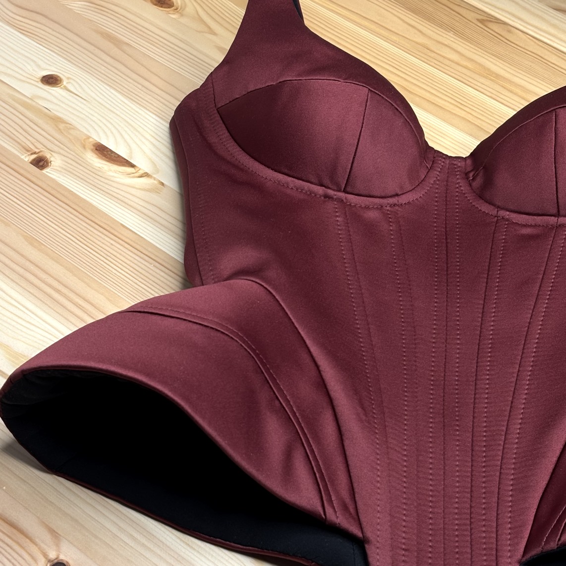 Корсет и юбка «Атлас и кружево»