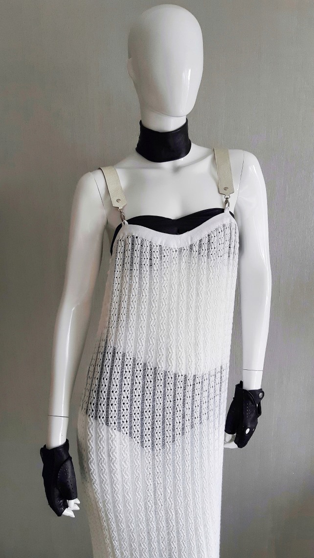 Платье из дизайнерского хлопкового плотна