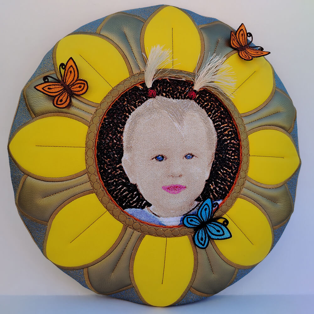 Подушка «Подсолнух с портретом»