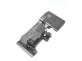 Лапка для оверлока Bernina L 890 № C17 для вшивания шнура
