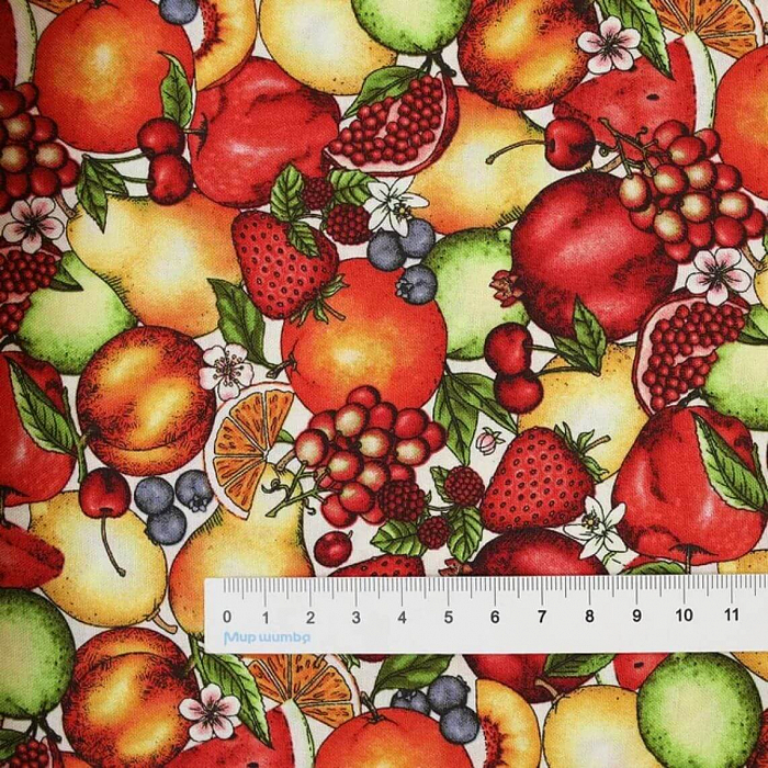 Ткань хлопок пэчворк разноцветные, ягоды и фрукты, Maywood Studio (арт. MAS10304-E)