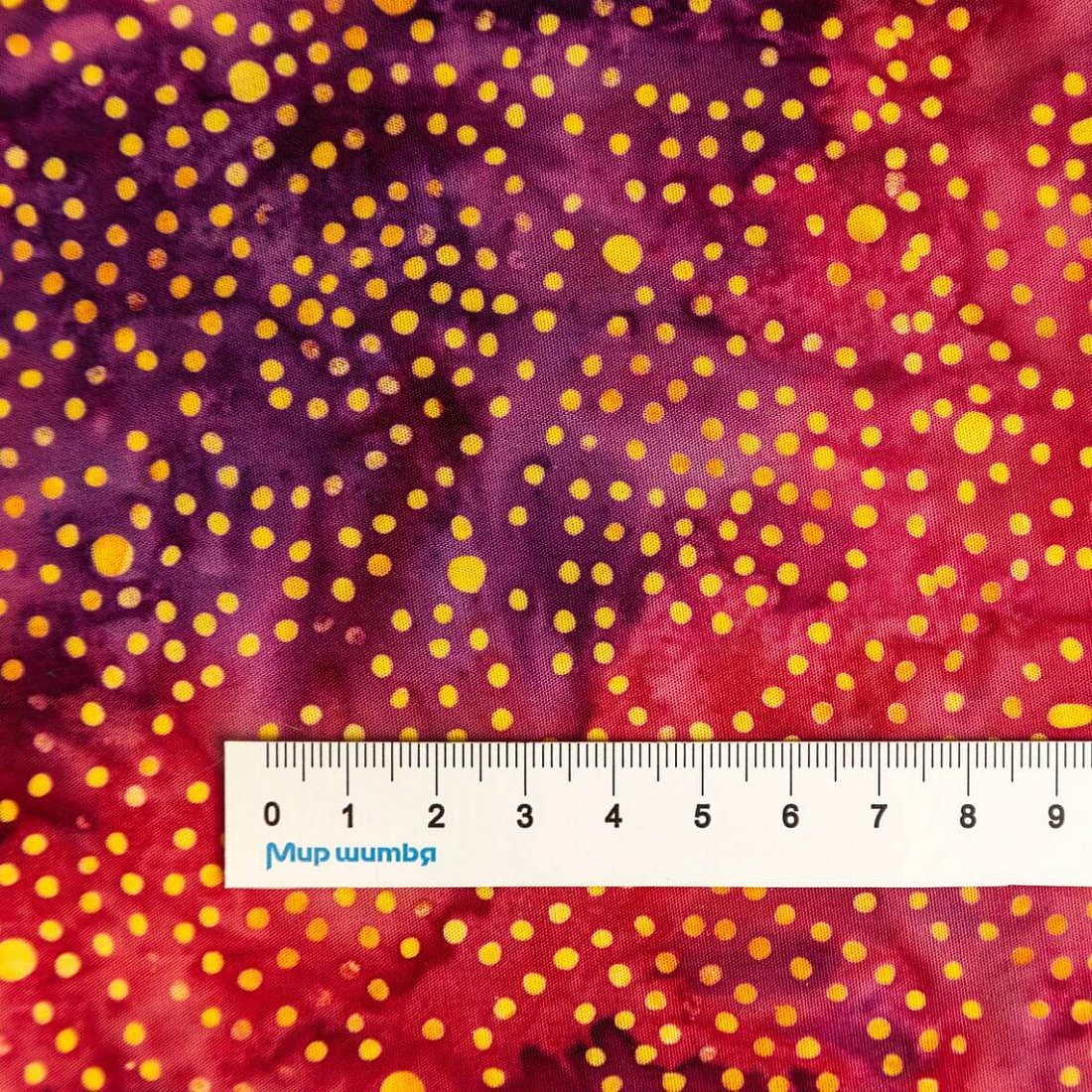 Ткань хлопок для пэчворка для одежды красный, батик, Benartex (арт. 5416-11)