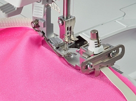 Лапка для оверлока Bernina 103 414 70 00 № L14 для пришивания резинки