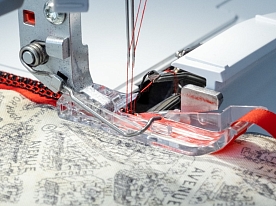 Лапка для оверлоков Bernina 104 042 70 00 L850, L860 № L27 стандартная прозрачная 