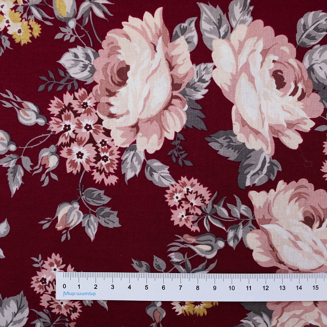 Ткань хлопок для пэчворка бордовый, цветы розы, Riley Blake (арт. SC10700-BURGUNDY)