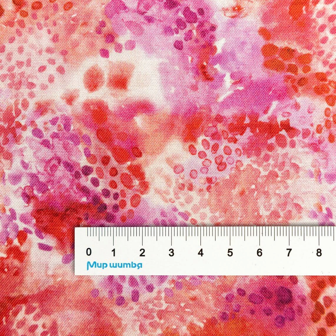 Ткань хлопок для пэчворка для одежды красный, фактура, Windham Fabrics (арт. CX6363-Girl)