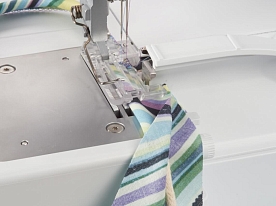 Лапка для оверлока Bernina 103 421 70 00 № C16L для выпушки до 5 мм