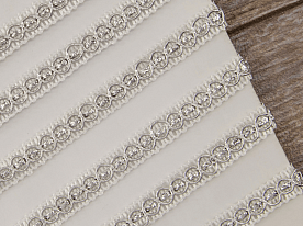 Тесьма декоративная PEGA белая с люрексом 9 мм