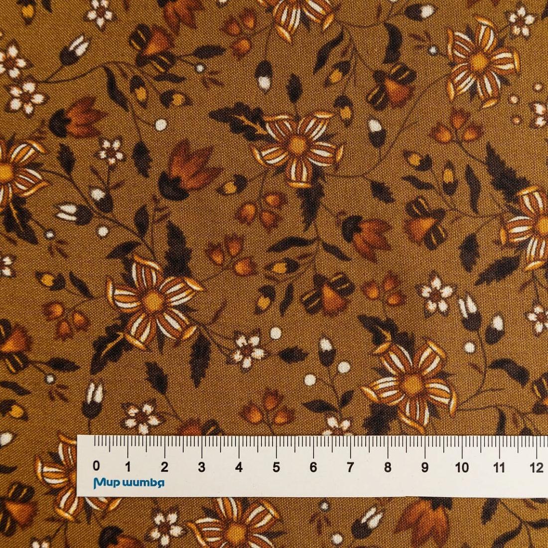 Ткань хлопок для пэчворка для одежды коричневый, цветы, Windham Fabrics (арт. 53701-5)