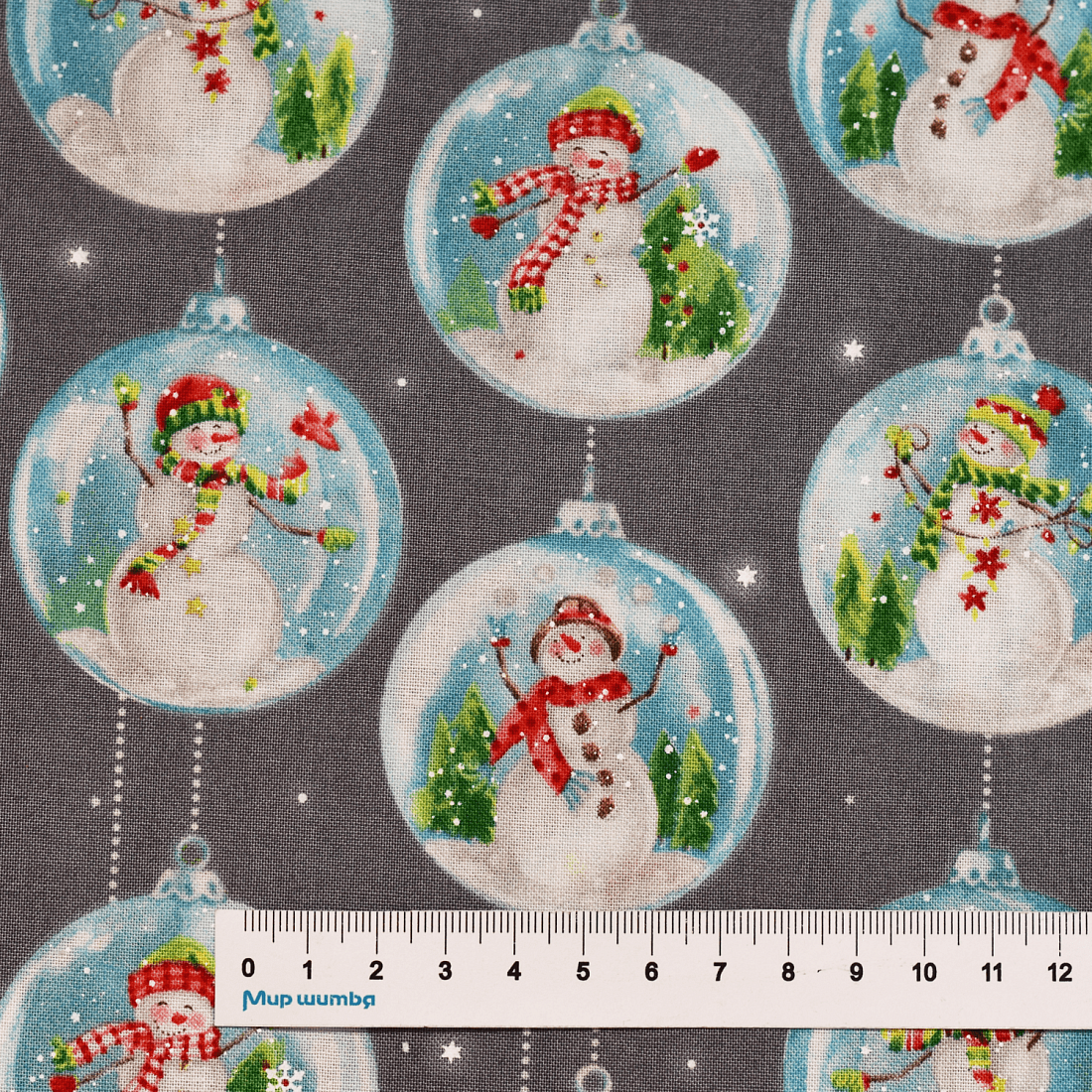 Ткань хлопок для пэчворка для одежды разноцветные, новый год, Windham Fabrics (арт. 52598D-4)