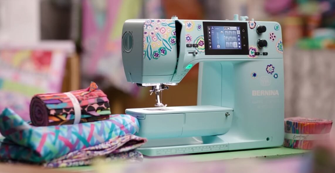 Обзор лимитированной серии Bernina 475 QE Kaffe Edition