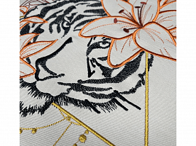 Дизайн для вышивки «Тигр в лилиях»