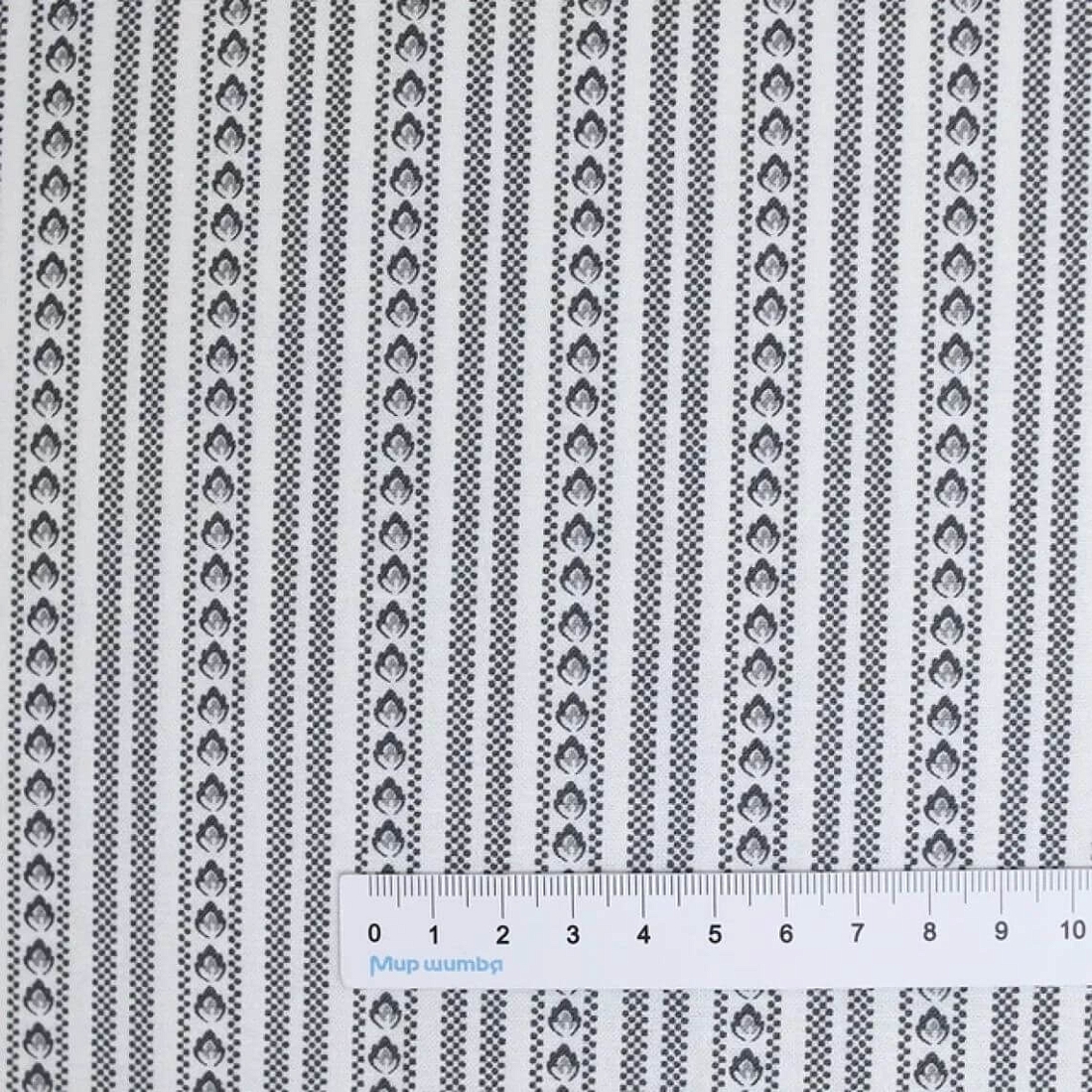 Ткань хлопок для пэчворка для одежды серый, полоски, Benartex (арт. 613013B)