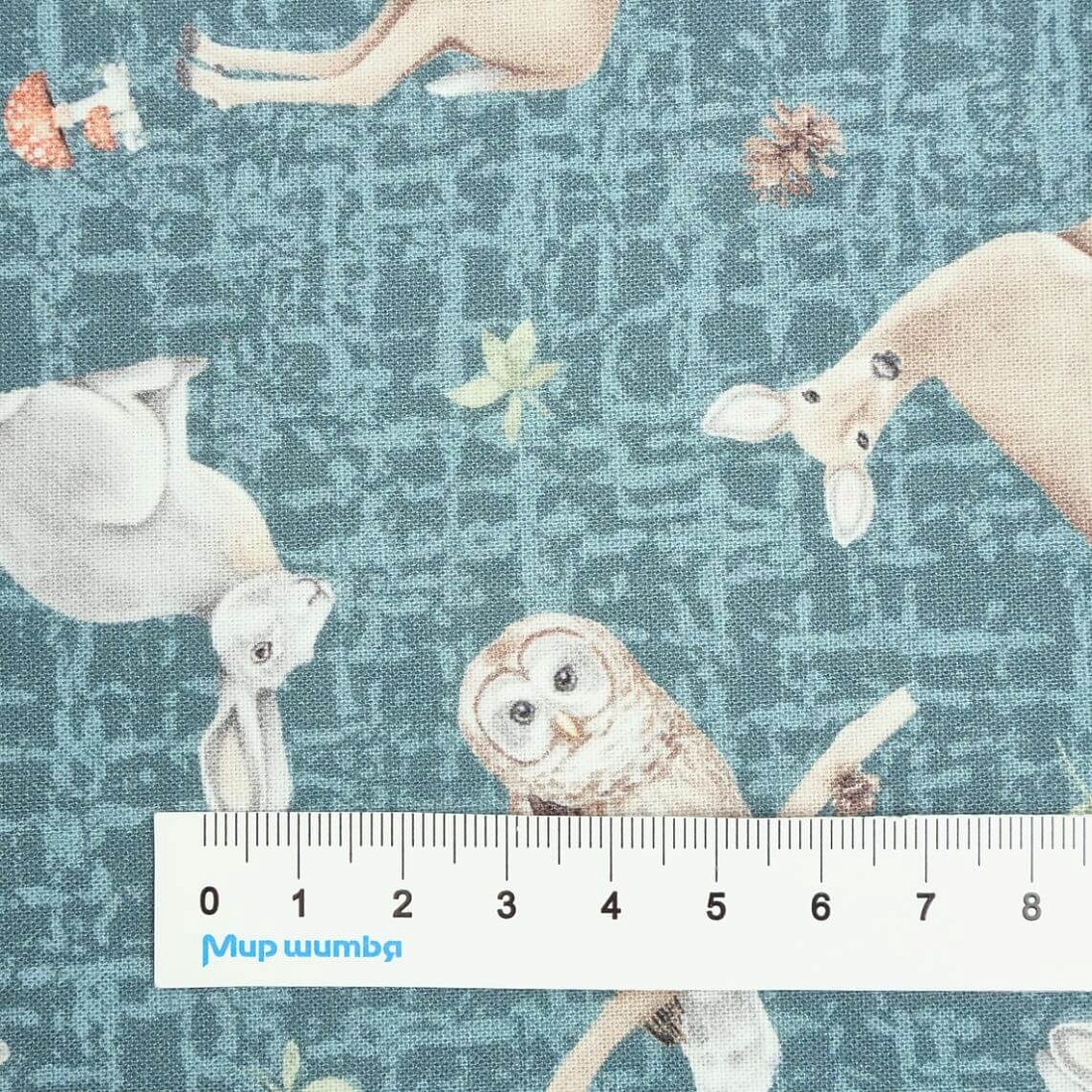 Ткань хлопок для пэчворка голубой, животные, Blank Quilting (арт. 3198-77)