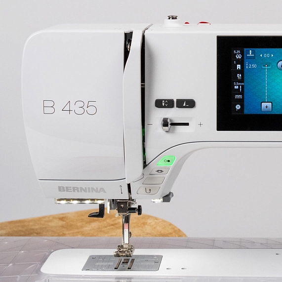 Швейная машина Bernina 435