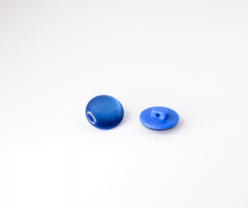 Пуговица рубашечная / блузочная пластик на ножке синий 13 мм