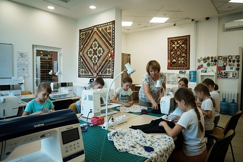 Детская школа шитья «Матрешка» в Мир шитья