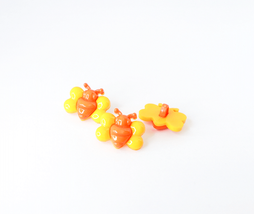Пуговица детская Бабочка пластиковая на ножке оранжевый 18 мм