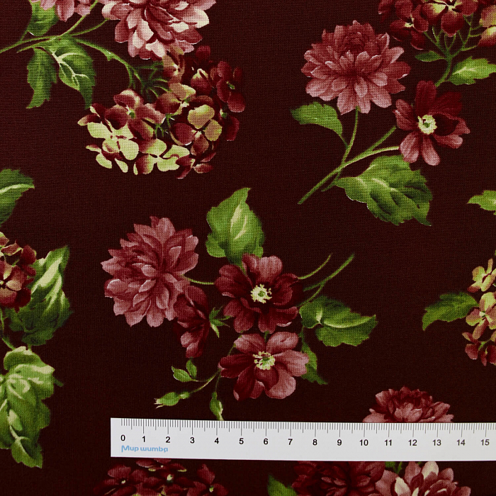 Ткань хлопок пэчворк бордовый, цветы флора, Maywood Studio (арт. MAS9852-R)